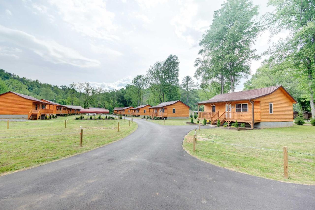 Cozy Bryson City Cabin On Tuck River With Fire Pit! Exterior photo
