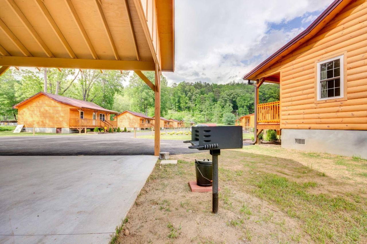 Cozy Bryson City Cabin On Tuck River With Fire Pit! Exterior photo
